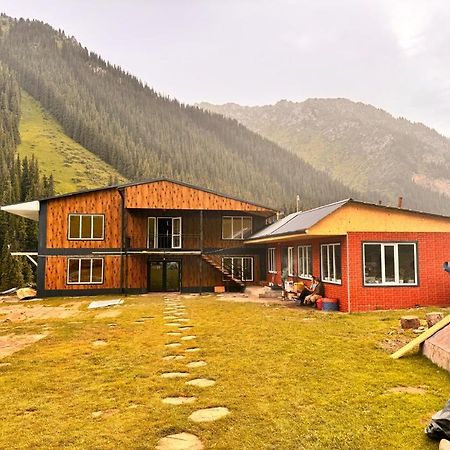Ala-Kul Guesthouse In Altyn-Arashan Каракол Екстериор снимка