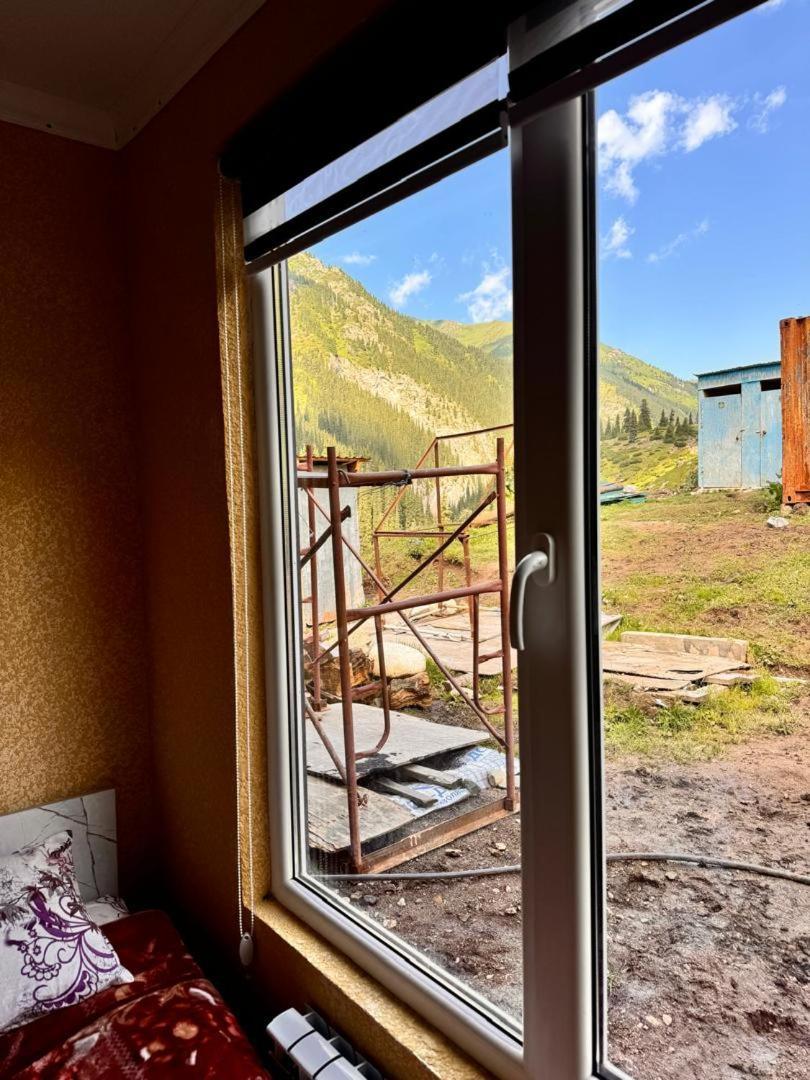 Ala-Kul Guesthouse In Altyn-Arashan Каракол Екстериор снимка